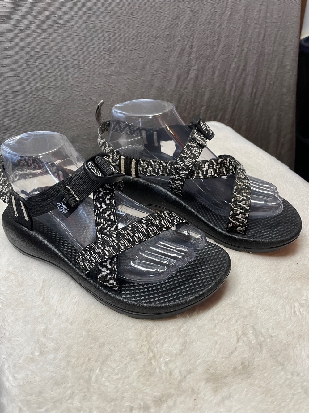 Chaco boys or girls Black and Grayโ Patterned Webbing Sandals